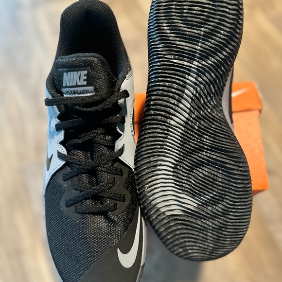 Nike FLY BY LOW, Men’s sz 9.5 - Picture 5 of 6